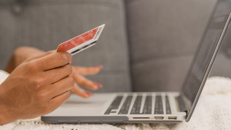Jasa SEO Ecommerce Indonesia Bisa Tingkatkan Penjualan Anda?