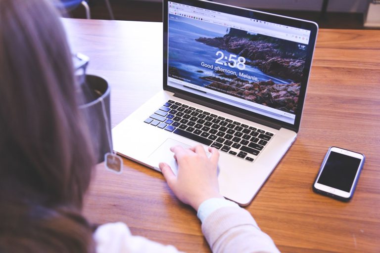 Optimasi Website Bisnis Anda untuk Meningkatkan Konversi